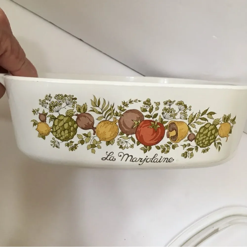 TWO‎ CORNING WARE SPICE OF LIFE BAKING DISHES WITH LIDS